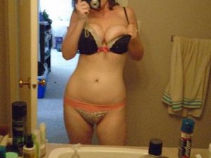 Armelle massage sexe Mably, 42